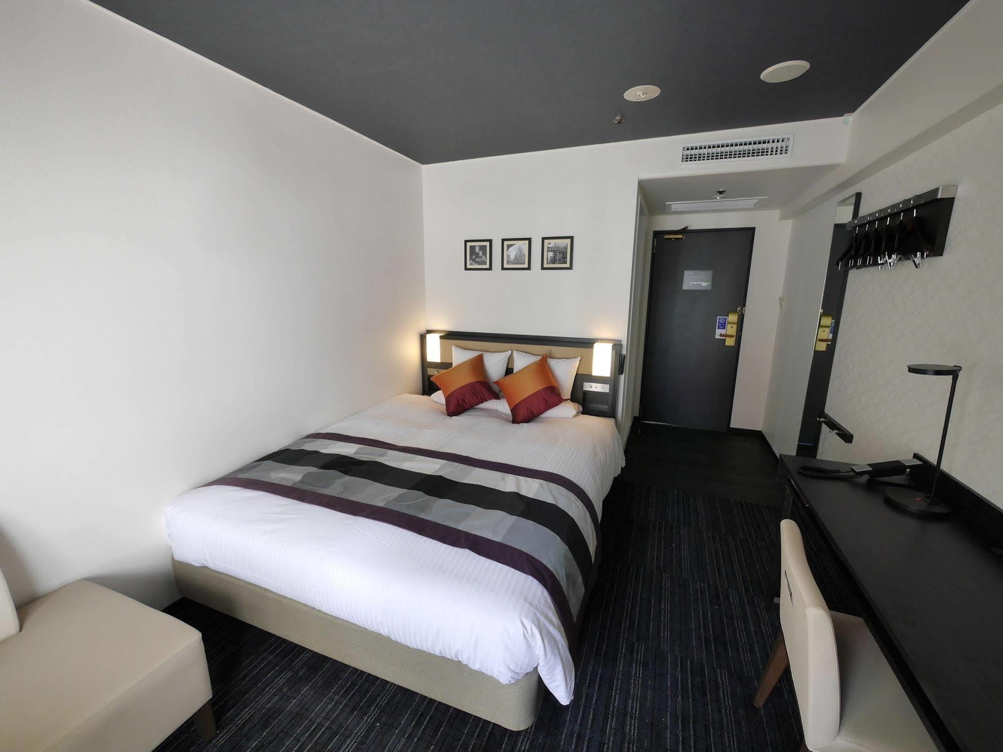 Hotel Mystays Shinsaibashi Osaka Exterior foto
